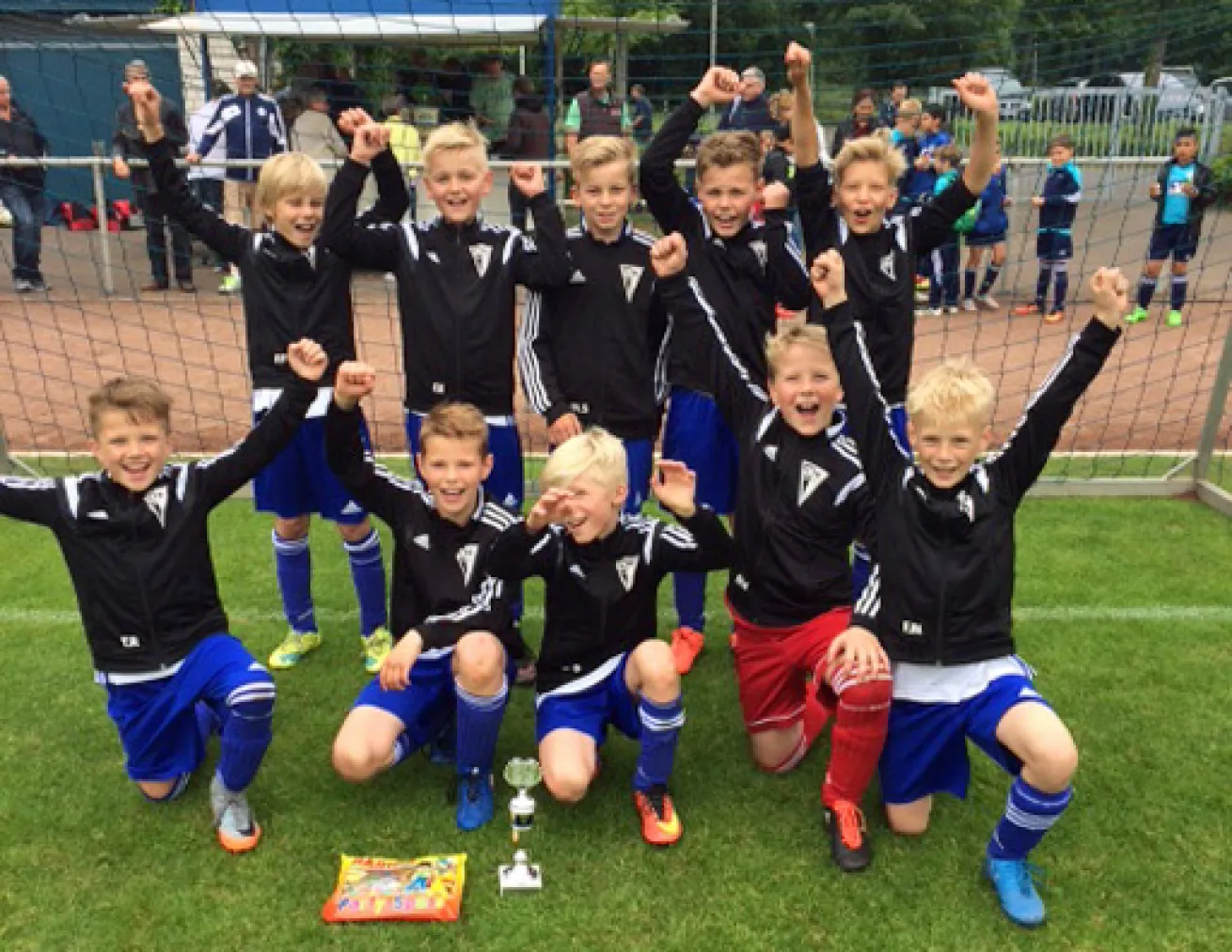 Die E2 (U10) hat es wieder getan (Turniersieg in Lienen)